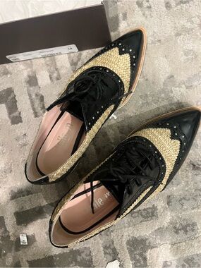 Italian Woven Straw and Black Patent Lace-Up Women's Brogue Boots